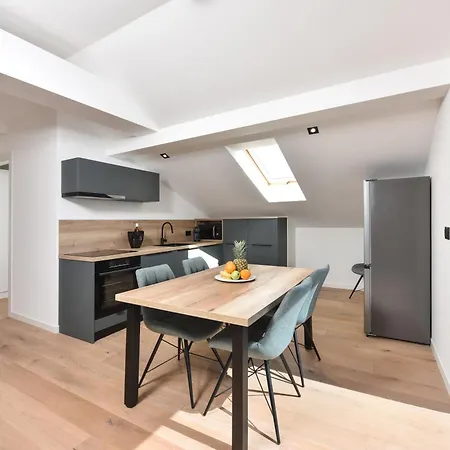 Apartment Mareta *